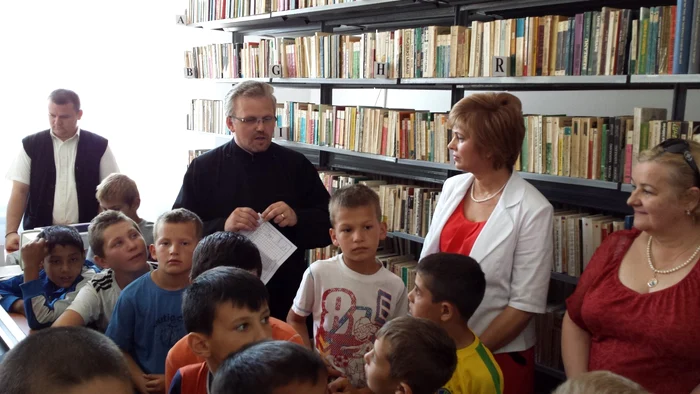 Cartile au ajuns la biblioteca din Husasaul de Cris