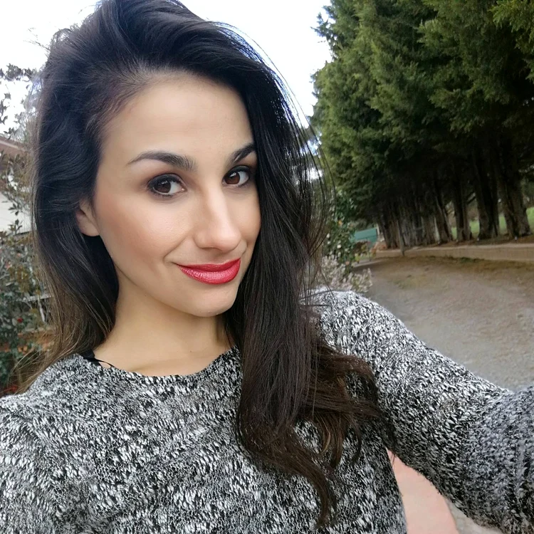 Bianca Burgdof are 29 de ani și este antrenor personal