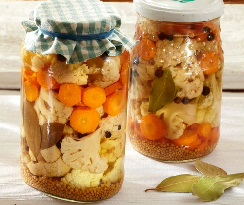 Pickled cauliflower with carrot jpeg