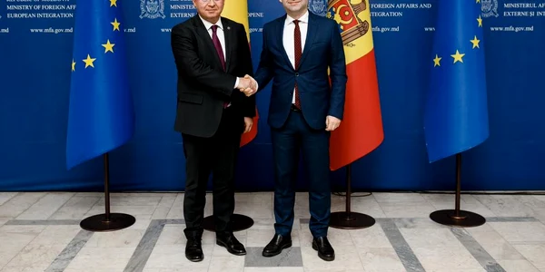 Nicu Popescu si Bogdan Aurescu FOTO MAE jpg