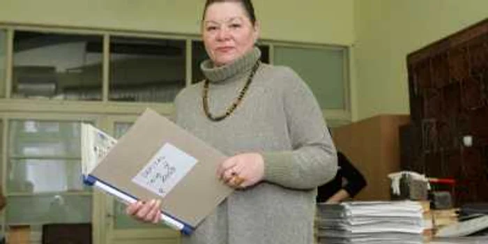 Craiova: Margareta Nicolae consideră legătoria o formă de artă.