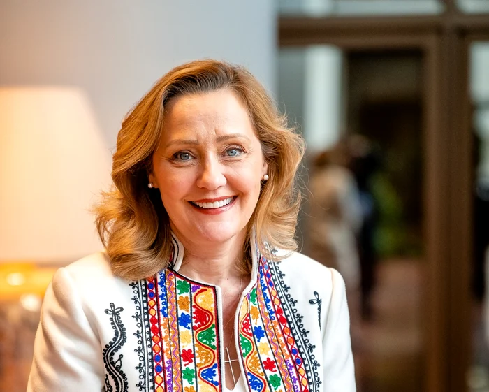 Elena Lasconi, candidat la președinția României FOTO: Facebook