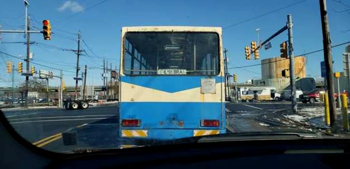 Al Barry şi-a cumpărat autobuzul de la Feteşti. FOTO: Facebook / Al Barry