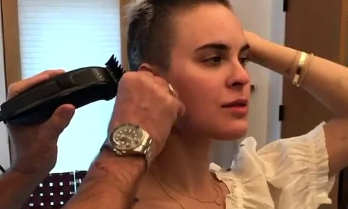 Tallulah a trecut printr o schimbare radicală de look, iar Bruce i a fost alături  jpeg