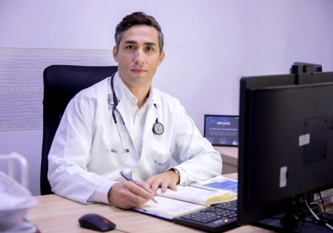 
    Medicul Valeriu Gheorghiță va coordona campania de vaccinare anti Covid-19  