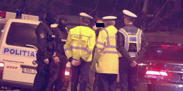 Tânărul a fost depistat duminică seara în trafic având permisul suspendat 