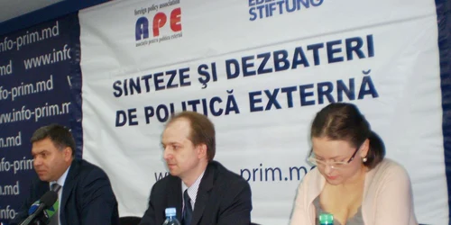 Clubul de presa la APE