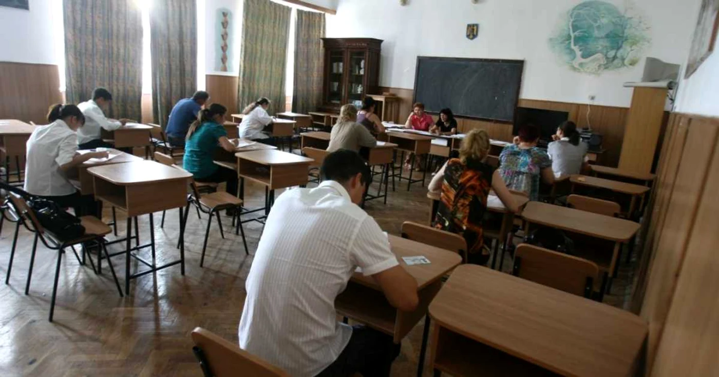 Absolvenţii de licu susţin vineri ultima probă a Bacalaureatului 2014  FOTO: Ştefan Borcea