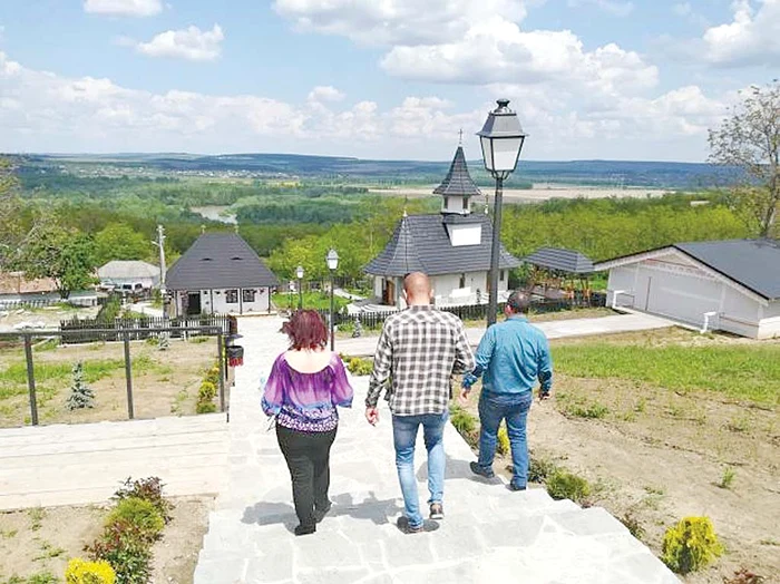 Mănăstirea şi casa memorială a lui Ioan Iacob Hozevitul