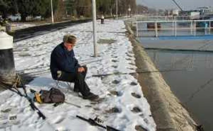 Niciodată în 45 de ani nu am văzut în decembrie Dunărea ca în luna mai, spune Lucian Mocanu