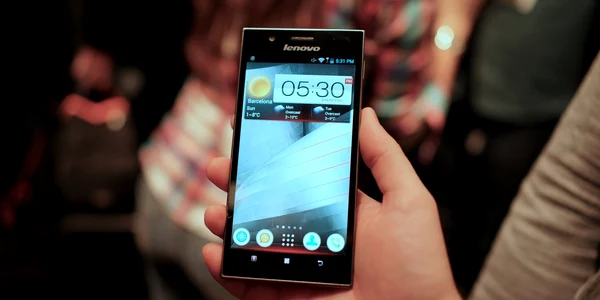 lenovo k900 foto phandroid.com