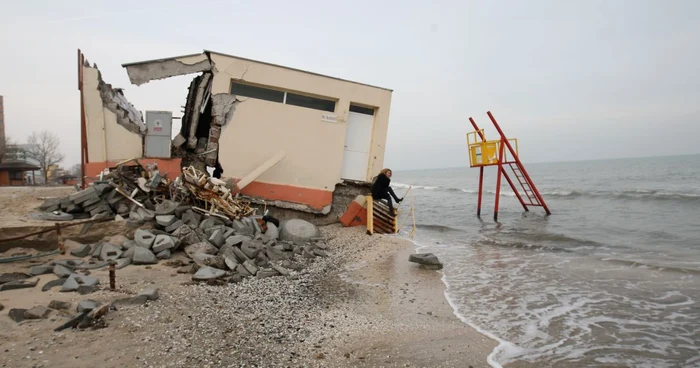 Foişoarele salvamarilor sunt acum în mare