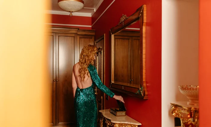 vedeta rochie eleganta se pregateste de gala 6236637 jpg