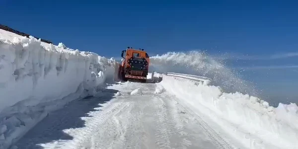 deszapezire transalpina mp4 thumbnail png