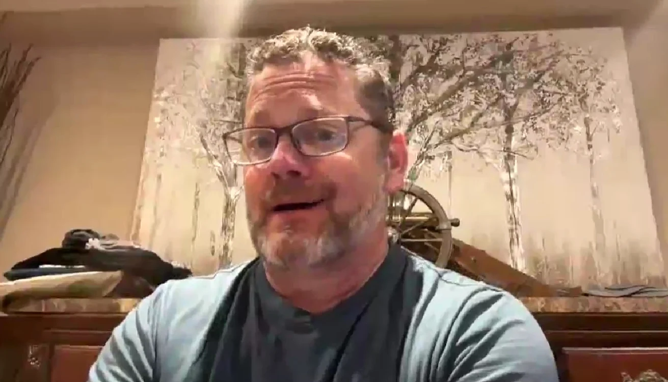 Profesorul canadian de istorie Trevor Poutine  FOTO: Captură video/ Facebook