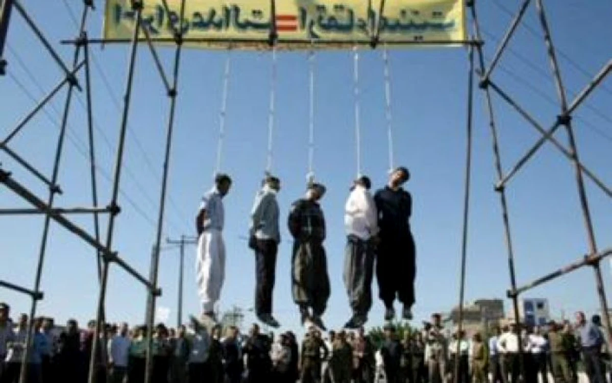 24 de traficanţi de droguri executaţi prin spânzurare în Iran