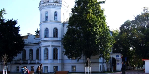 Castelul Nako