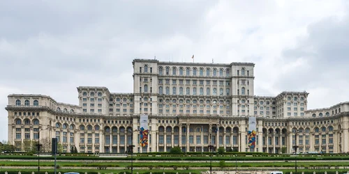 bucuresti casa poporului pixabay jpg