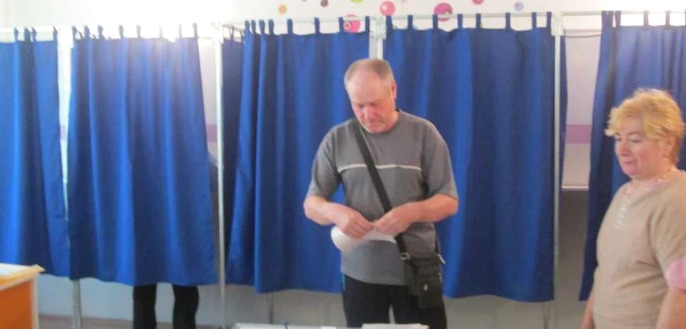 Primii arădeni au votat FOTO Bogdan Iancu