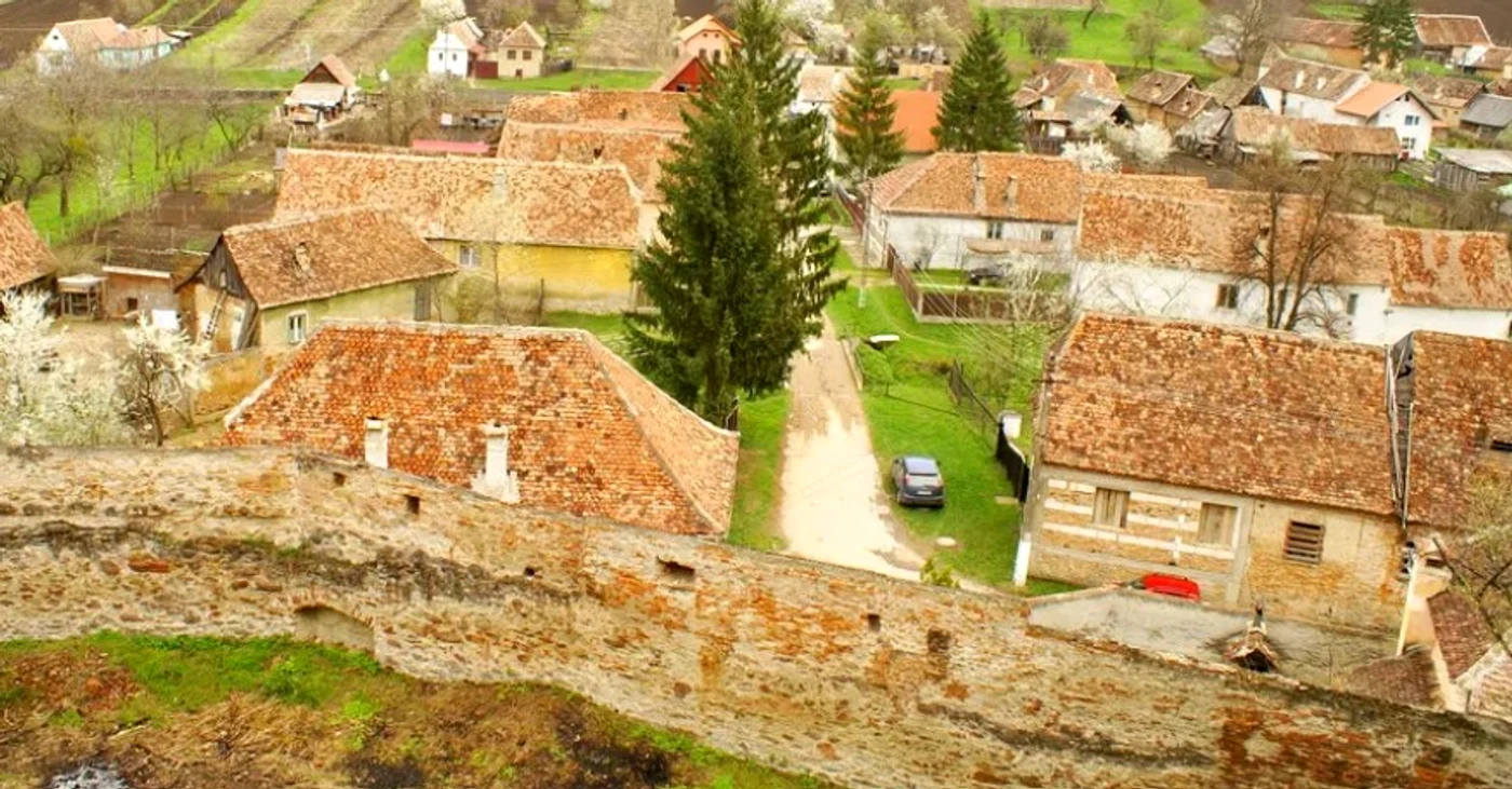 Satul Ruja. Foto: stradacetățiii.ro