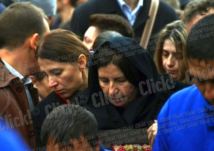 Înmormântarea lui Şerban Ionescu, la Cimitirul Bellu din Bucureşti. (Foto: Cezar Preda)