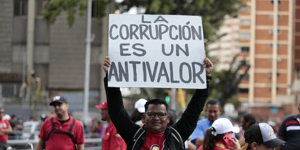 Marș pentru susținerea lui Maduro în Venezuela FOTO Profimedia 