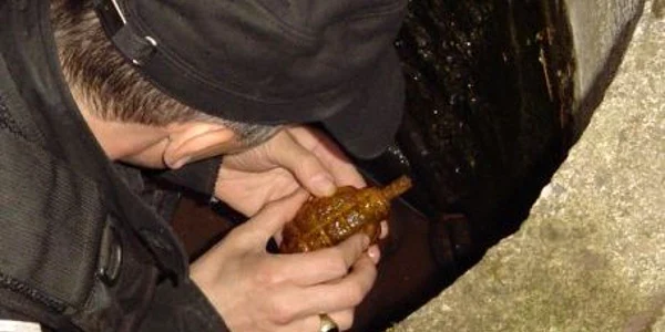 Grenada a fost adusă la sediul secției de jandarmi din Roman