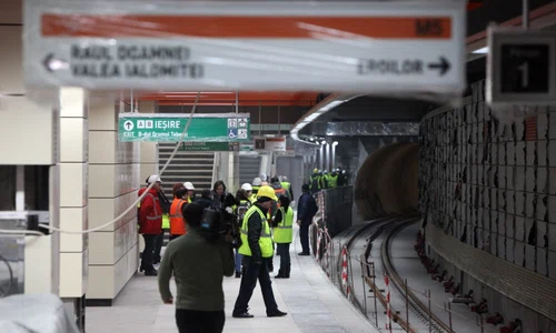 Scandalul dintre constructorul magistralei V și Metrorex a blocat și finisarea lucrărilor din stațiile de metrou jpeg