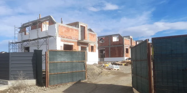 case în construcții Suceava jpg