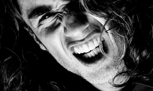 „Am o problemă cu definiţiile, cu graniţele şi limitele în general“ – Diego ARAMBURO, un portret jpeg