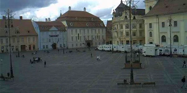 Echipa de filmări a ajuns dis de dimineaţă în Piaţa Mare