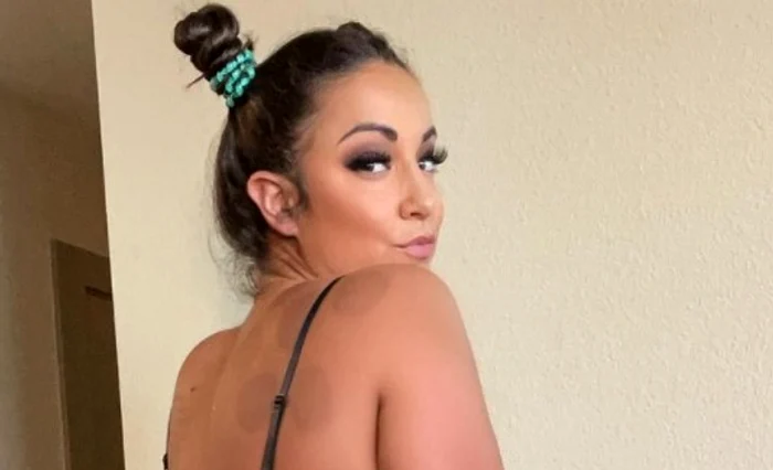 Courtney Tillia, de 34 de ani, bombă sexy pe rețelele sociale - foto Instagram