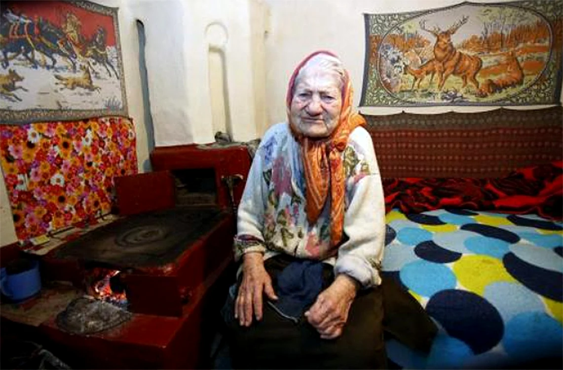 Angela Dragna are 107 ani Foto Iulian Bunilă