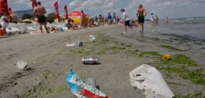 Constanta: Mamaia arată dezolant după ploaie