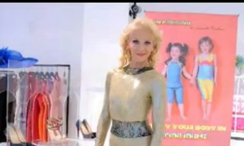 Acesta este primul costum pe care l a creat Luminiţa Nicolescu (captură: Acasă TV) jpeg