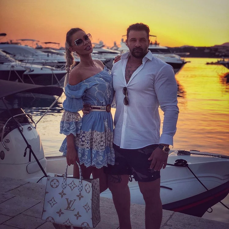 Bianca Drăguşanu şi Alex Bodi, în vacanţă în CroaţiaFoto: arhivă personală