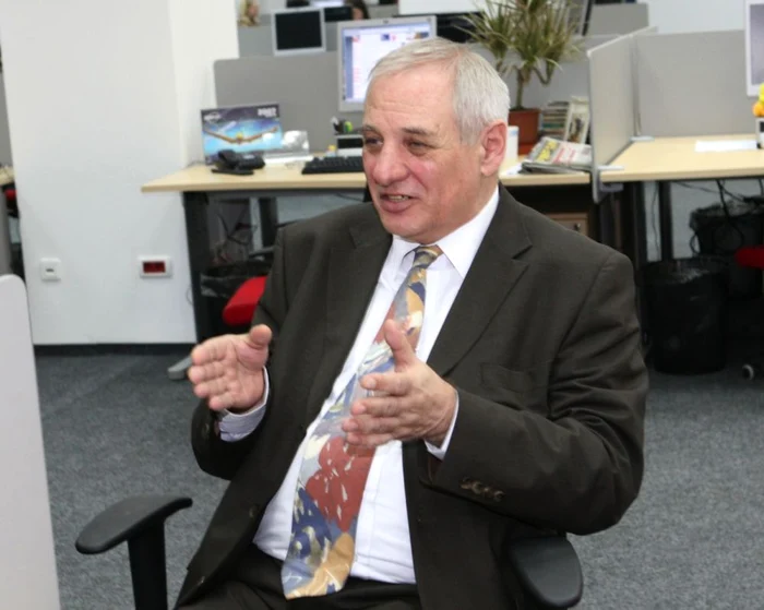 
    Mihai Şeitan, ministrul Muncii.  