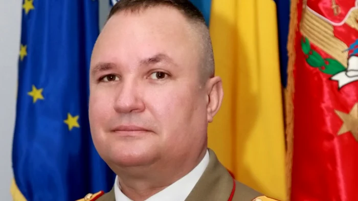 Nicolae Ciucă face parte din categoria ofițerilor care și-au câștigat gradele în teatrele de operații, el fiind singurul general român care a condus personal o misiune de luptă FOTO: adevarul.ro
