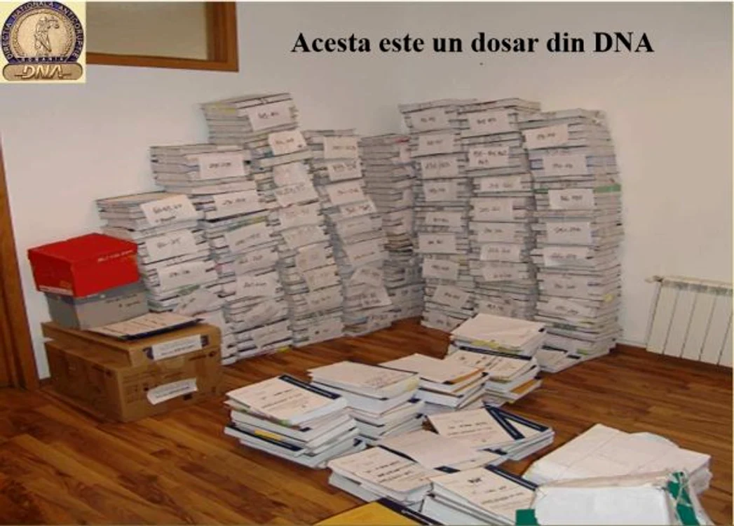 Kovesi a prezentat fotografia unui dosar aflat în instrumentarea procurorilor anticorupție