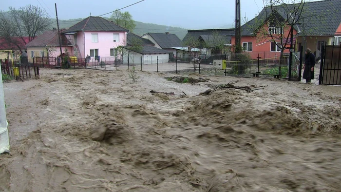 Zona Dejului s-a confruntat cu furia apelorFoto: dejeanul.ro