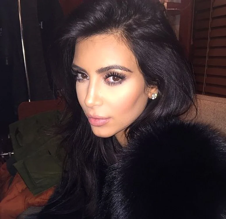 
    Kim Kardashian a renunţat, din nou, la haineFoto: Instagram  