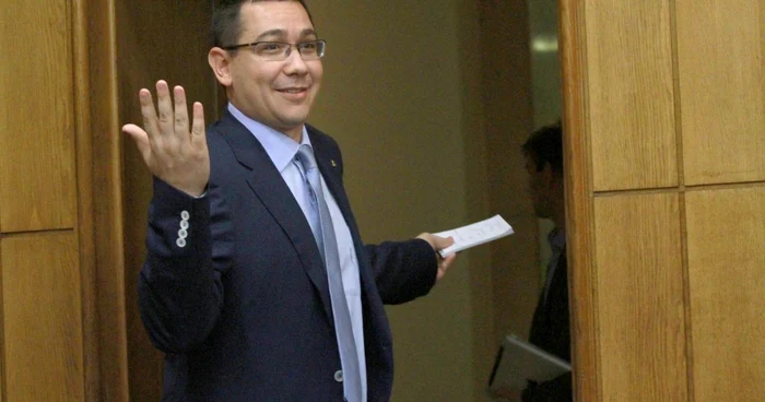 Victor Ponta le-a cerut miniştrilor din subordine să uite de vacanţa de vară din acest an   FOTO: Mediafax