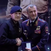 Fiul lui Ramzan Kadîrov, decorat de poliția rutieră cu medalie în ciuda accidentui mortal. FOTO captura video X