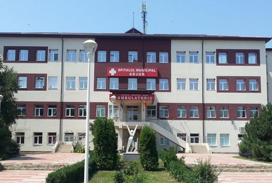 Comisari de la Protecția Consumatorului, sechestrați în spital de managerul unității. Inspectorii, puși să șteargă fotografiile cu neregulile găsite