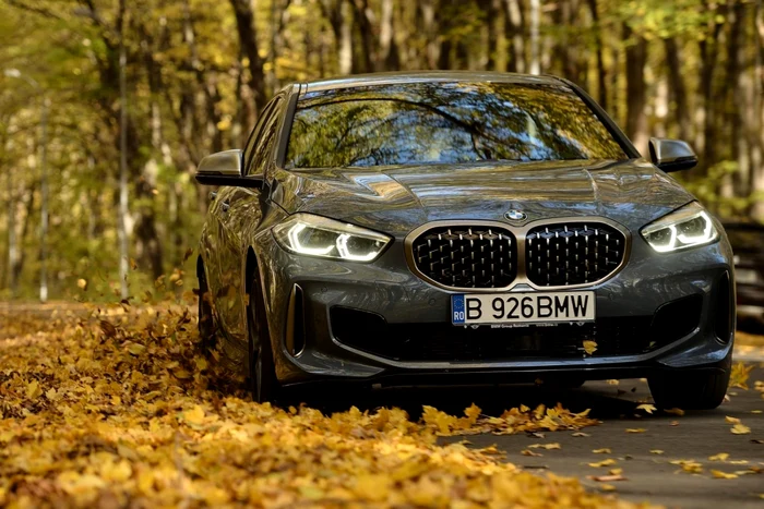 M135i se poziţionează în vârful gamei, atât ca putere, cât şi ca preţ
