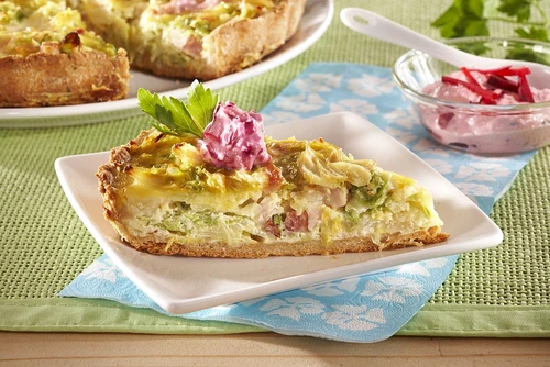 tarta cu varza si branza jpeg