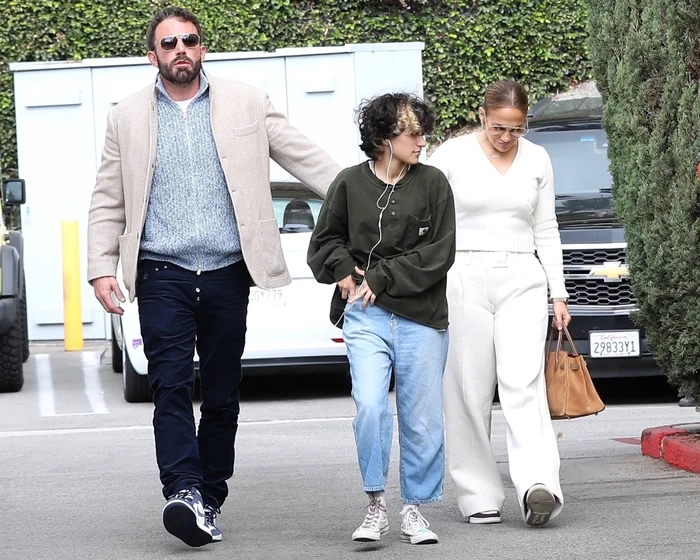 Bennifer la cumpărături de Halloween, Profimedia (1) jpg