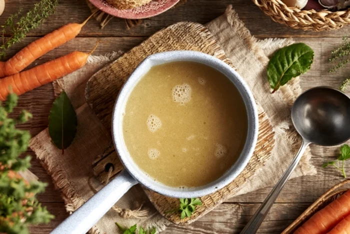 Supă de oase de vită. Rețetă tradițională și beneficii pentru sănătate