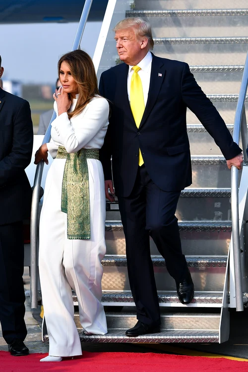 Donald Trump şi Melania au păşit pentru prima dată în india, iar Melania a oferit o lecţie de stil