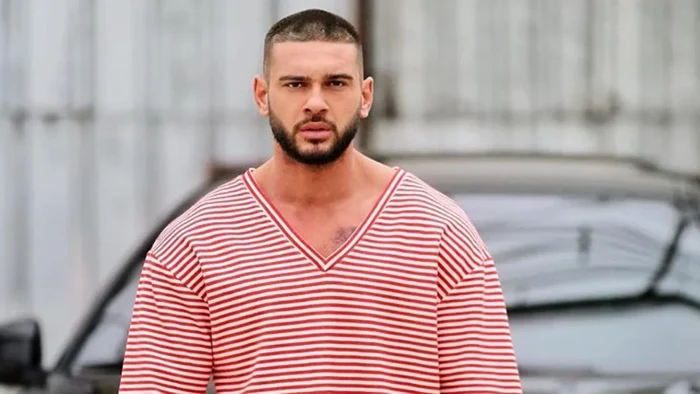 Dorian Popa s-a filmat cu perfuzia în venă
